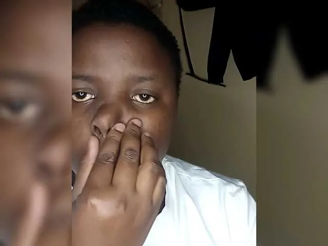 BongaCams Cozy-clouda is Freechat Cozy-clouda — Soft words slow moves and someone who enjoys the moment as much as I do