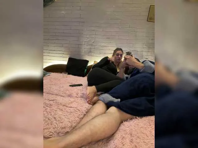 SweetCoople — We get turned on by sensual touches, whispers in the ear, and hungry gazes. We love it when our bodies move in the same rhythm and our breath grows faster.