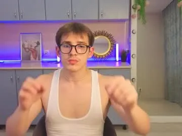 alexs_771 — Goal: take off your t-shirt #new #18 #c2c #bigdick #feet - Next Goal: take off my  trousers