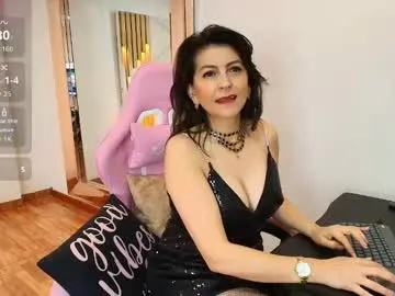 allie_pearl — Welcome my room  #milf #mature #bigass #new #latina