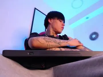 anhonymus — GOAL: flash ass [57 tokens remaining] The first to run boot 100 #Master #Smoke  #Bigcock #Findom #Feet