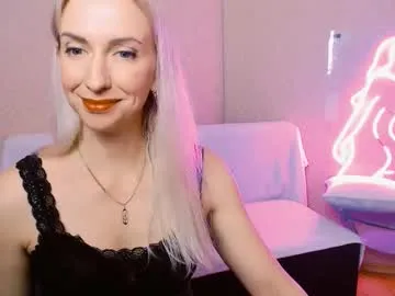 cute_smile_shy — ride on a pillow #bigass #natural #stockings #smalltits #cute #nonude [28 tokens remaining]