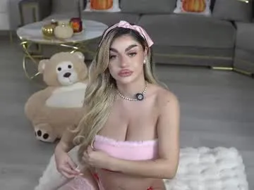 ellyxxxelly — HEY ! 28 weeks pregnant  and horny  !!!  #pregnant  #milk  #hugeboobs  #anal  #squirt