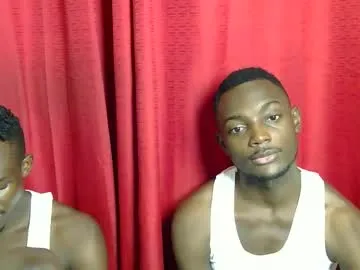 kenna_ass — #ebony #bbc #gay #bigcock #cum [816 tokens remaining]