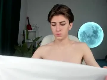 oliver_starboy — GOAL: EEREEEEEED MY AAAASSS [68 tokens remaining] Welcome to my room! #gay #cum #feet #18 #bigcock
