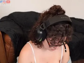 serareads — ^-^ Cumshow ^-^  [452 tokens left] #pawg #bigboobs #creampie  #ride