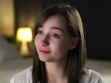 sheenadu — It's good to see you on my room ! Goal- bare waist, more skin?  <3 #natural #new #shy #cute #18 [506 tokens remaining]