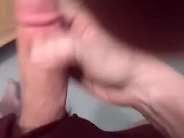 stephen5963 — I will explode at 150 tokens!  #bwc #bigdick [150 tokens remaining]