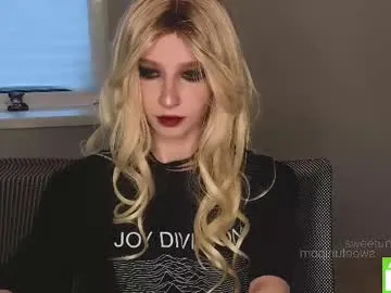 sweetuniporn — welcome ! im Elis (all my cosplays in bio ) try SPIN THE WHEEL50/100 *(**) // GOAL: Squeezing ass in doggy;P [99 tokens left] #18 #shy #cosplay #redhead #teen