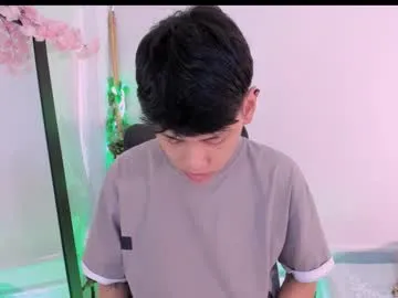 zeus_blaze — GOAL: hi sexy Zeus [10 tokens remaining] i wanna play with my tiny ass with your bid dick inside  #new #gay #bigcock #18 #feet