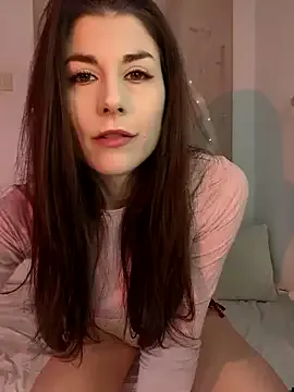 Aisha_Moretti — Vibratore su clito x3min