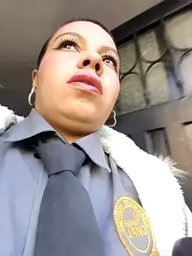 Ariana-07 — SQUIRT FOR ME LOVE