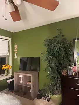 StripChat caramel__cremes is Freechat caramel__cremes — Outside show