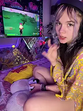 StripChat Cutiepiespanks is Freechat Cutiepiespanks — Play with Pussy Outside