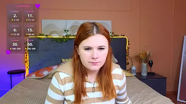 Eva_Starlight — play with nipples