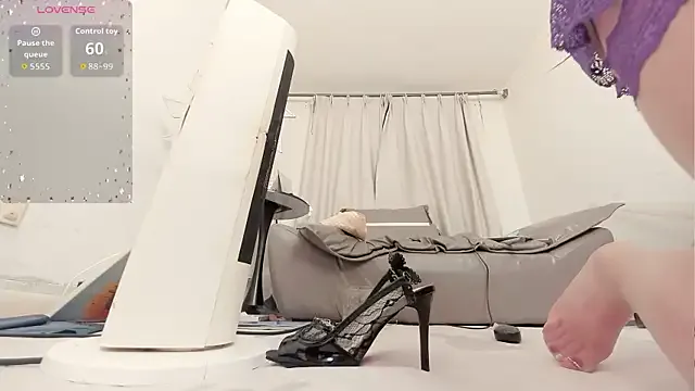 StripChat fox-yiyi is Freechat fox-yiyi — Freechat on StripChat