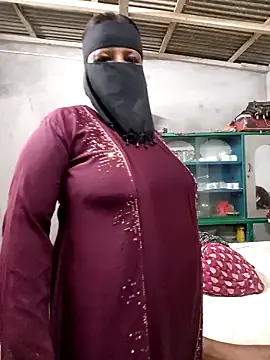 Indian_Hot_Babhi — Pussy suck in publick