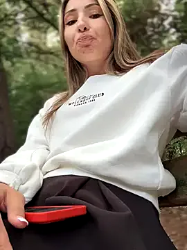 LetsFunKARINA — NAKED SHOW FUCK PUSSY IN THE PARK