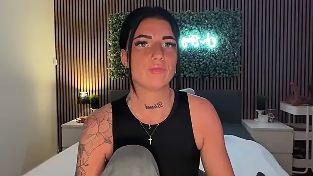 LizaRoxx — SLOPPY BLOWJOB + LT SURPRISE