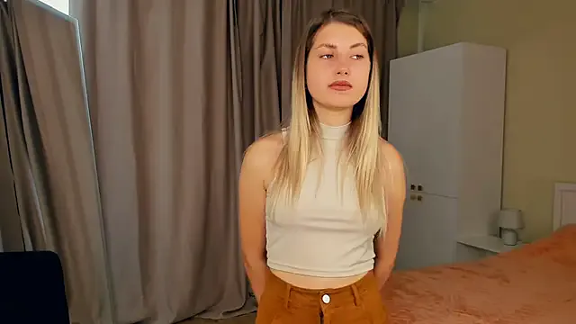 MartiRoyal — WET MY TOP TO SEE THRU