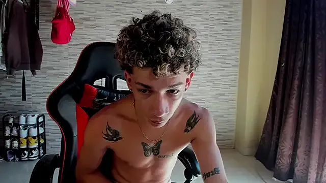 mateodeamjo — ALL NAKED