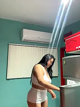 MyHoneyFrida — Desnudame, blowjob y hazme el amor!!!!