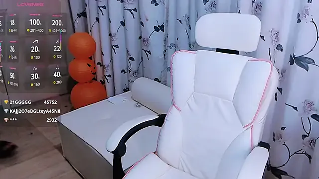 StripChat Niannian- is Freechat Niannian- — Freechat on StripChat