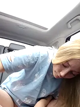 StripChat SvetLive is Freechat SvetLive — Fuck my Pussy + Big SQUIRT