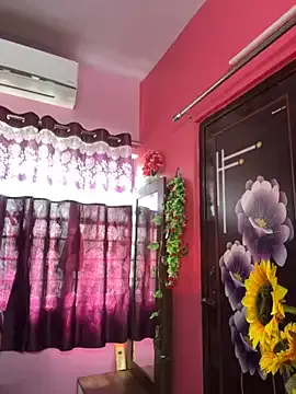 StripChat V-Hot-Sweti is Freechat V-Hot-Sweti — Pussy slap and smoking