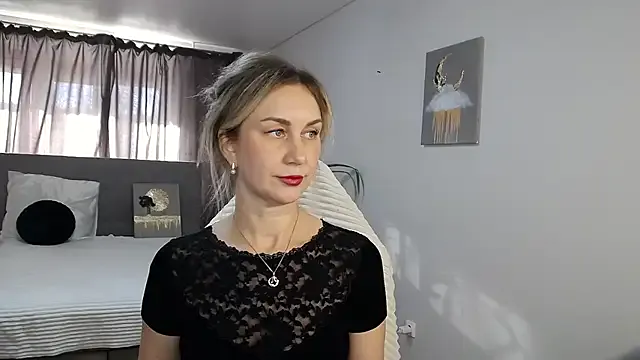 Vanessa_Nowak — Make me happy today