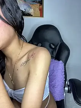 violeta_18x — Suck dildo