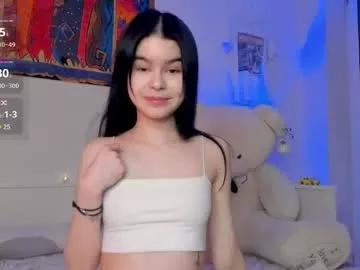 naivemoon from Chaturbate is Freechat