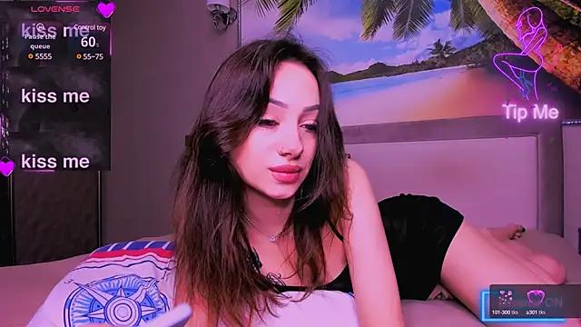 _Kamila_17 from StripChat is Freechat