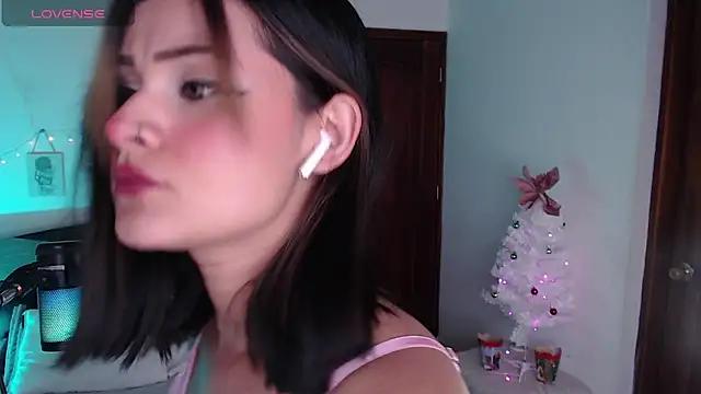 anhiahoney02 from StripChat is Freechat