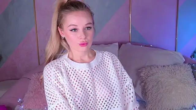 BeatriceEsmont from StripChat is Freechat