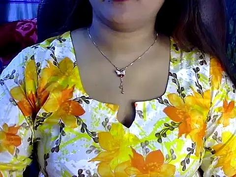 BengaliQueenStar from StripChat is Freechat