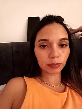 Dulcesm__ from StripChat is Freechat