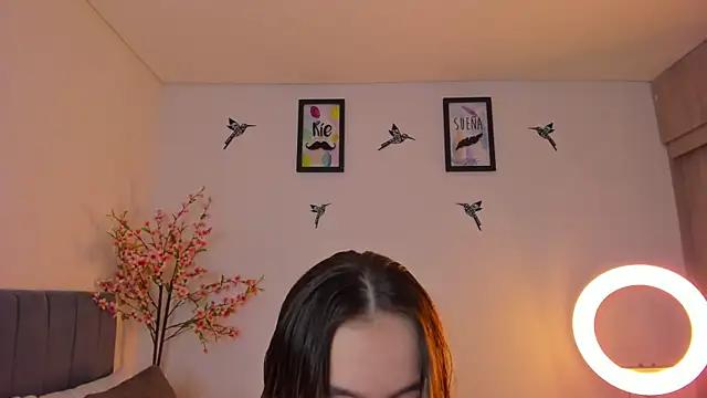 im_sarah34 from StripChat is Freechat