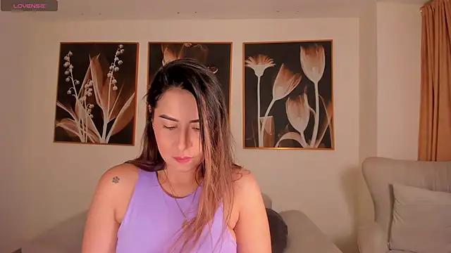 KourtneyMiller_ from StripChat is Freechat