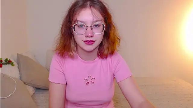 Love_humsterr_ from StripChat is Freechat