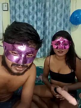 LovingCouple01 from StripChat is Freechat