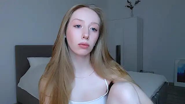 Luna_insniity from StripChat is Freechat