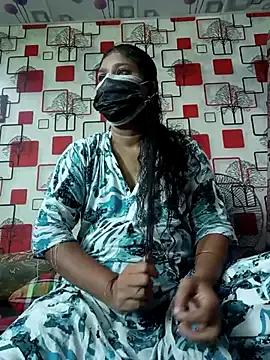 LushVamp from StripChat is Freechat