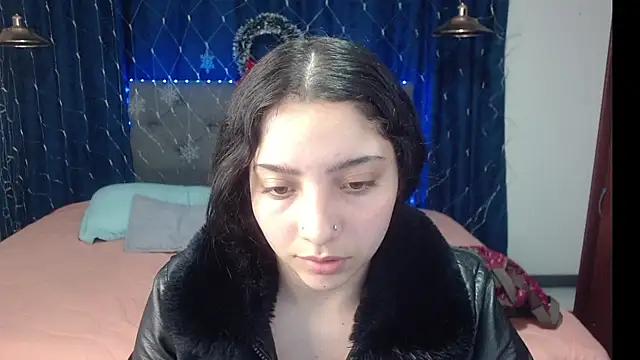 mariilyn_ozz from StripChat is Freechat