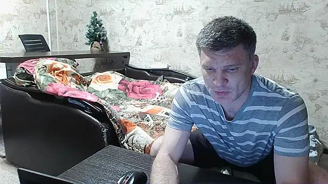 MarylAndBrian from StripChat is Freechat