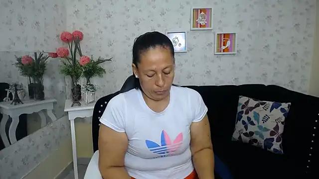 mature_martina from StripChat is Freechat