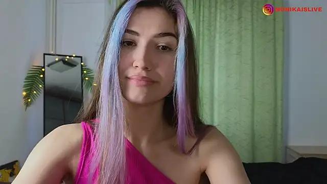 monikavenom from StripChat is Freechat