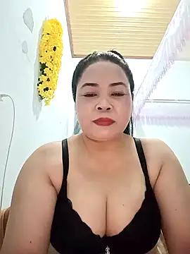 Sexy-bigtits2024 from StripChat is Freechat