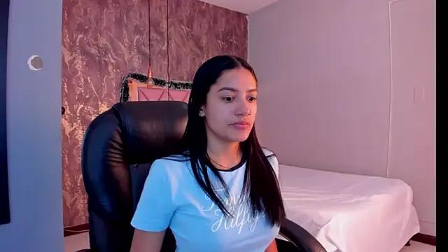 SKYLERWHIITEE from StripChat is Freechat