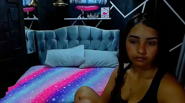 sophia_ladypetite from StripChat is Freechat